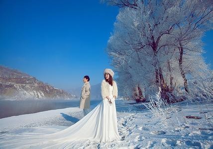 冬天可以拍婚纱照吗_冬天拍婚纱照图片